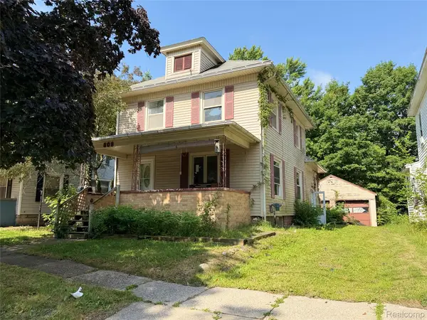 808 Division Street, Owosso, MI 48867