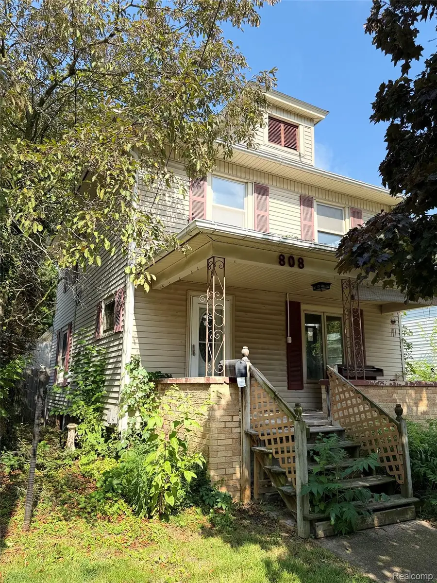 808 Division Street, Owosso, MI 48867 - #2
