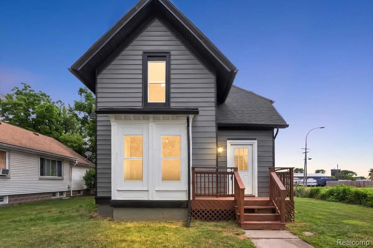 150 Robertson Street, Mount Clemens, MI 48043 - #1