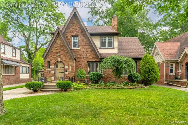 1336 Harvard Road, GrossePointe, MI 48230