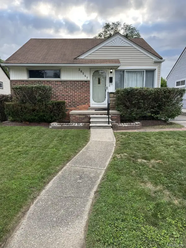 20547 Denby, Redford, MI 48240