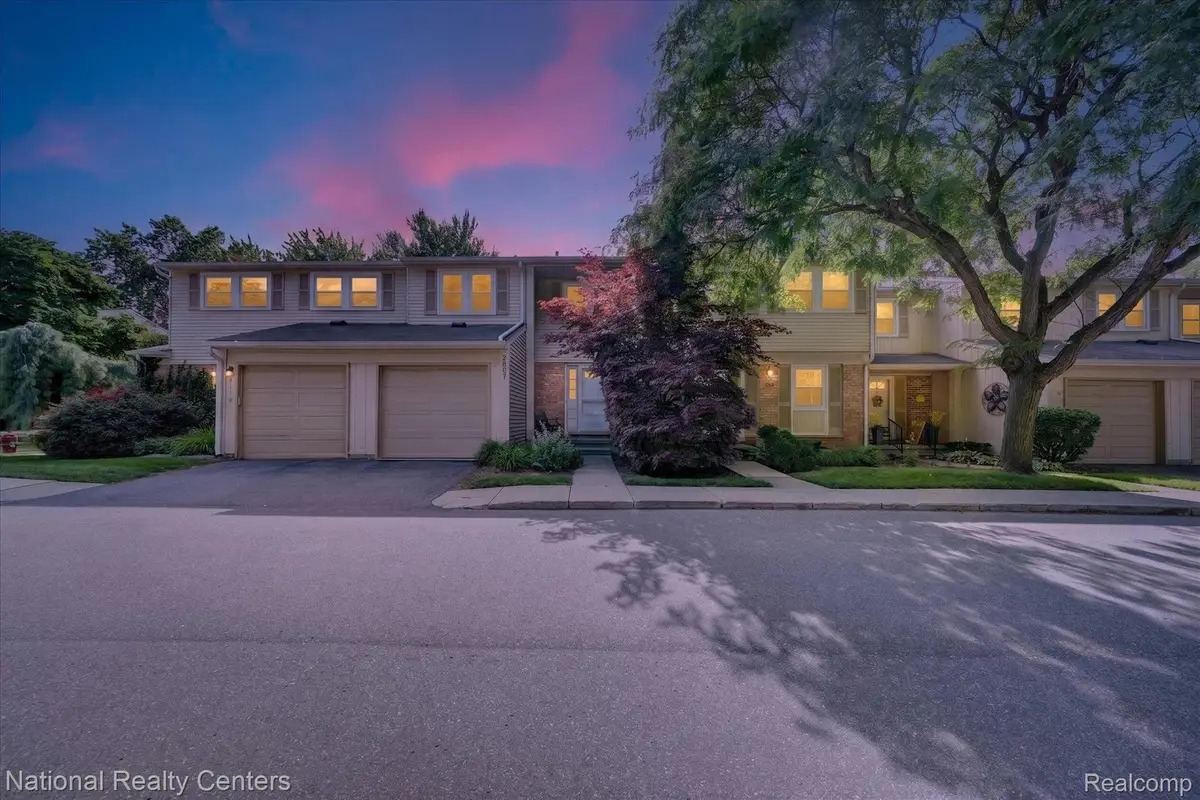 1641 Brentwood Drive, Troy, MI 48098 - #1