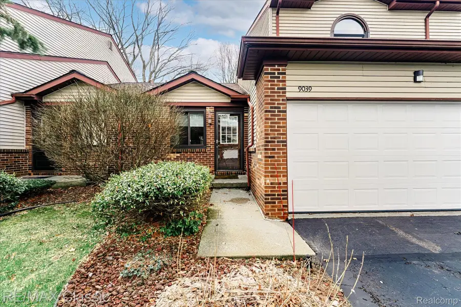 9039 Lake E Road #45, Clarkston, MI 48348 - #3