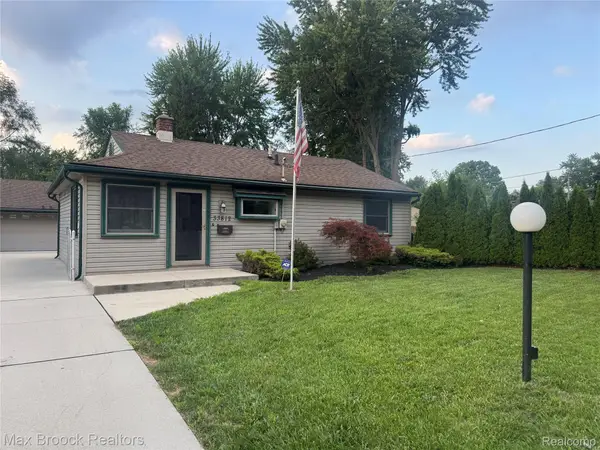 33812 Casco Court, Westland, MI 48186