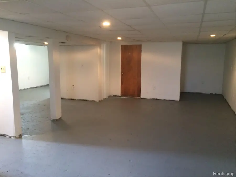 30057 Spring Arbor Drive, Inkster, MI 48141 - #3