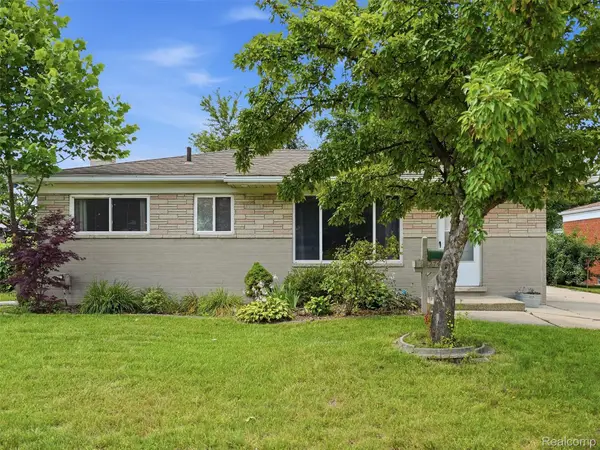 27469 Cosgrove Drive, Warren, MI 48092