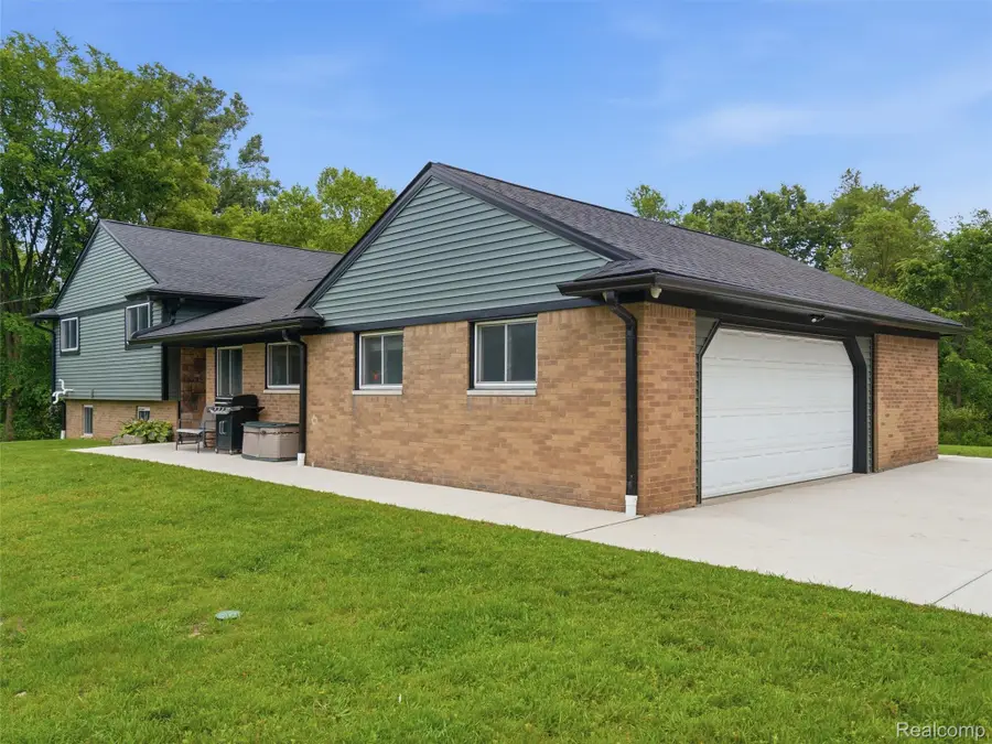 8620 Joey Drive, Pinckney, MI 48169 - #3