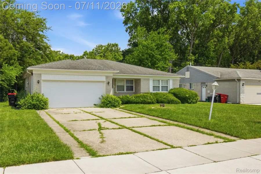 25760 Southwood Drive, Southfield, MI 48075 - #2