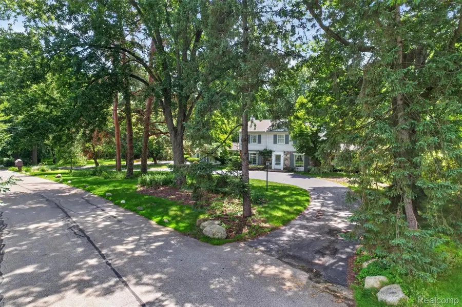 321 Barden Road, Bloomfield Hills, MI 48304 - #3