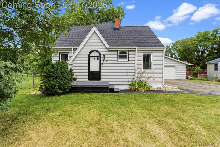 2496 Stockbridge Street, Burton, MI 48509 - #2