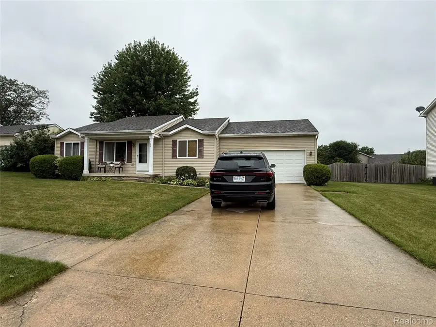 488 Windy Bluff, Flushing, MI 48433 - #2