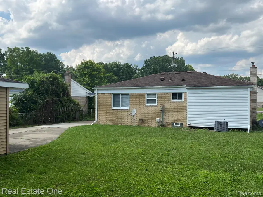 25563 Baker, Taylor, MI 48180 - #2