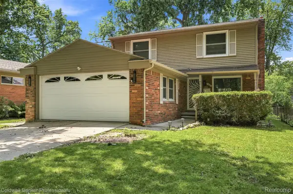 23821 Manistee Street, OakPark, MI 48237