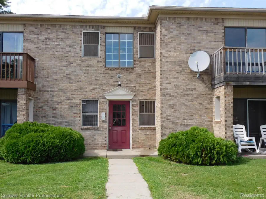 284 E 13 Mile, Unit #202, Madison Heights, MI 48071 - #2