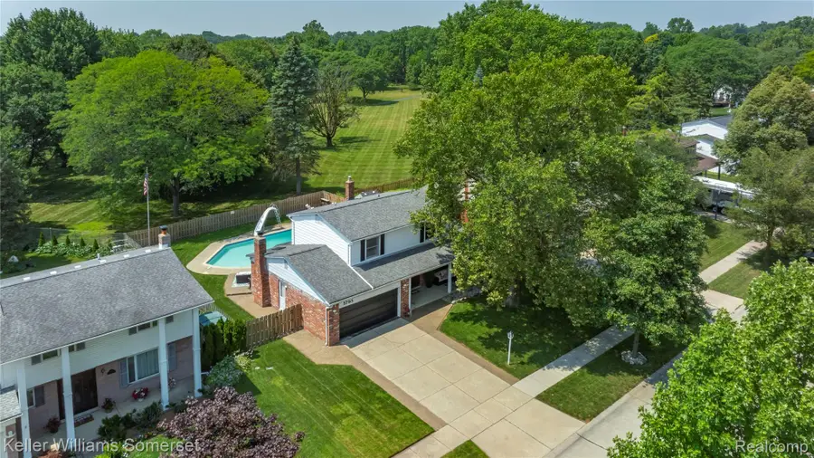 5795 Limestone Drive, Troy, MI 48085 - #3