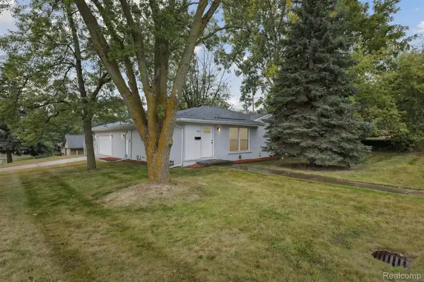 207 W Tienken Road, RochesterHills, MI 48306