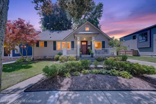 1320 Cole Street, Birmingham, MI 48009