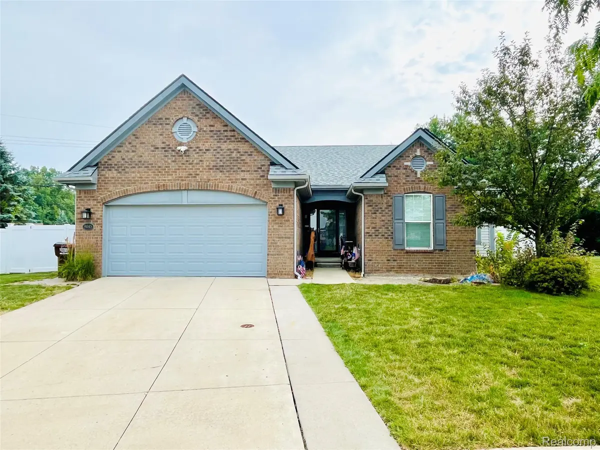 9045 Birch Pointe Drive, Newport, MI 48166 - #1