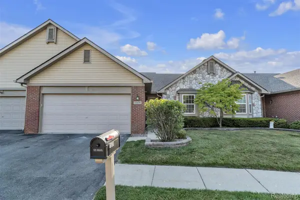 25476 Tara Lane #26, FlatRock, MI 48134