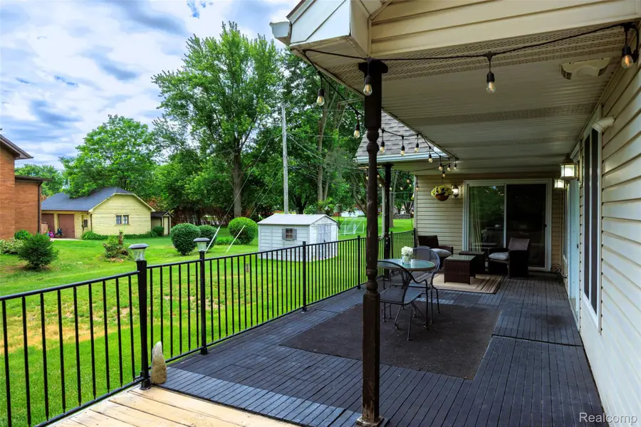 18570 Hollie Drive, Macomb, MI 48044 - #2