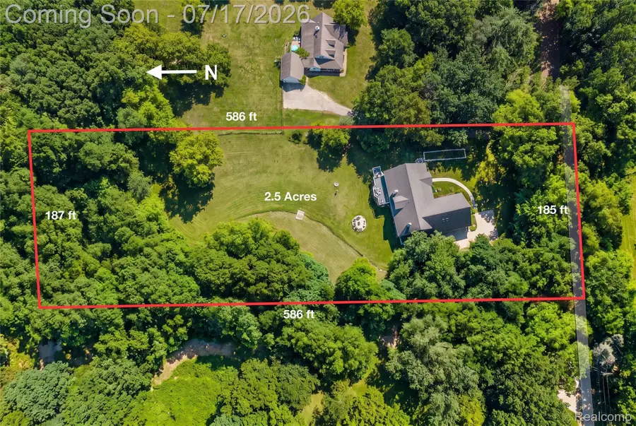 8250 Rattalee Lake Road, Clarkston, MI 48348 - #3