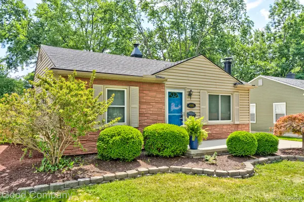 4102 Elmhurst Avenue, RoyalOak, MI 48073