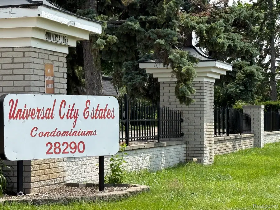 28394 Universal Drive, Warren, MI 48092 - #3