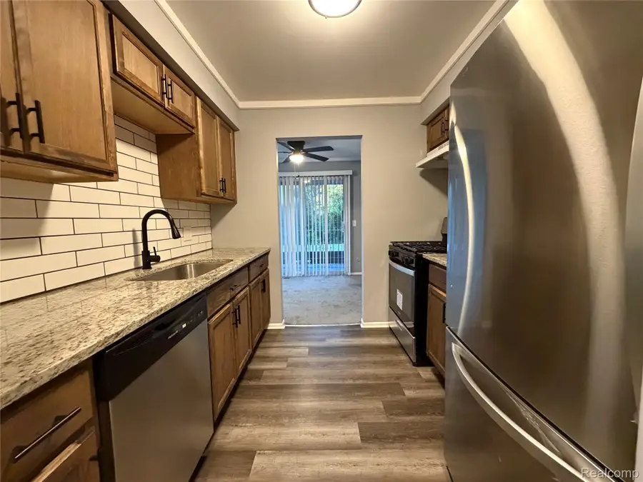 28096 Universal Drive, Warren, MI 48092 - #3