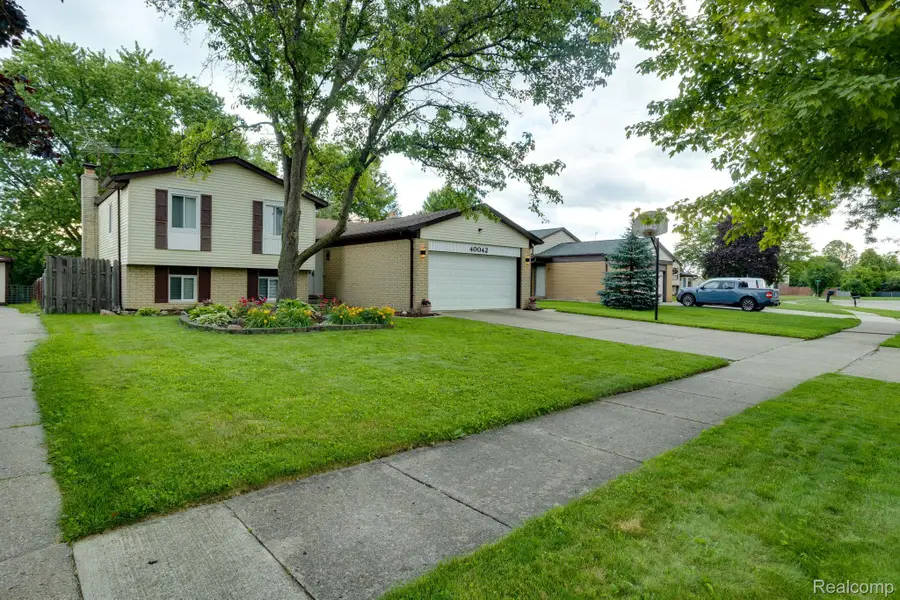 40042 Stimpson Drive, Sterling Heights, MI 48310 - #2