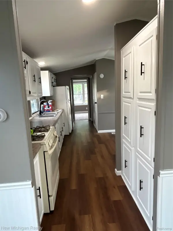 2035 Marmoor Drive, Utica, MI 48317