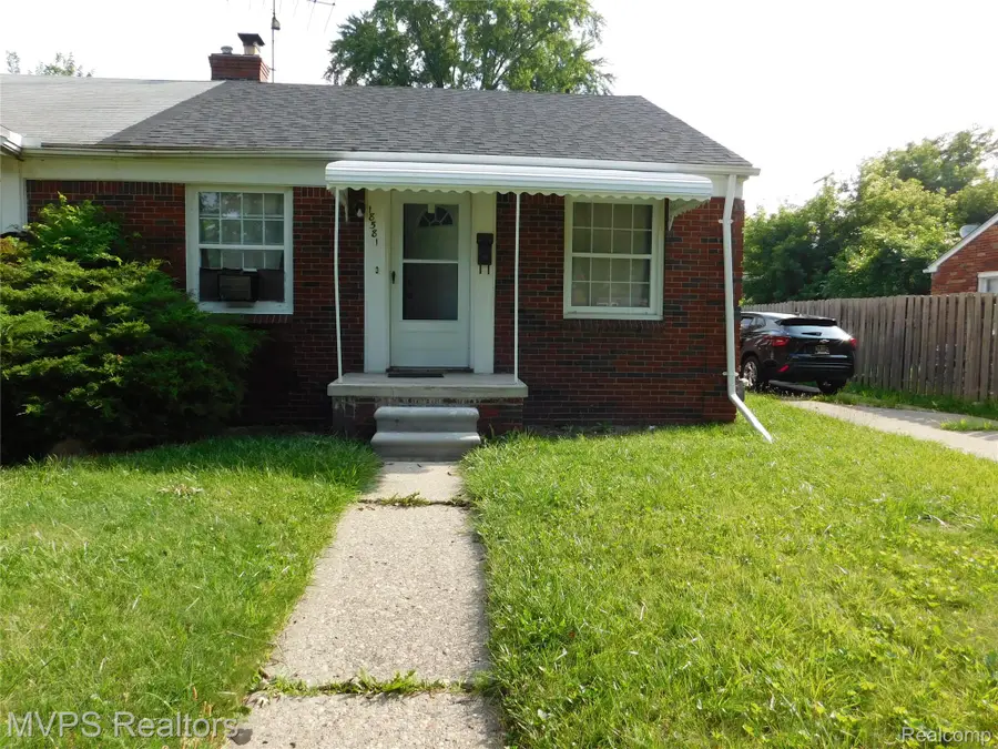18557 Roscommon Street, Harper Woods, MI 48225 - #3