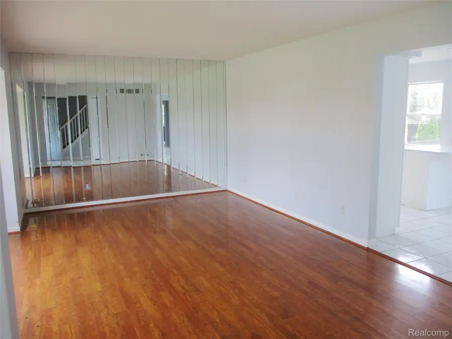 33443 Paoletti, Fraser, MI 48026 - #3