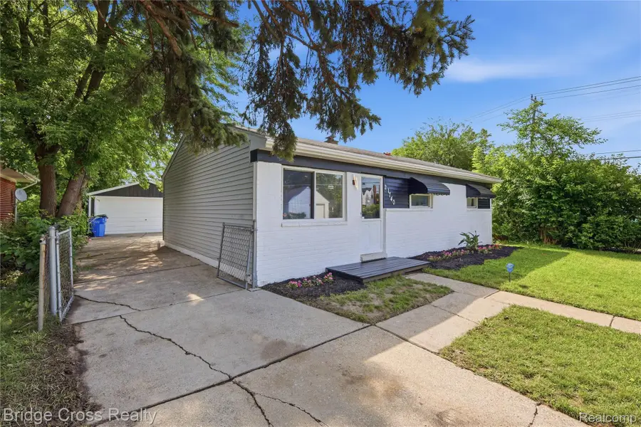 21740 Wellington Avenue, Warren, MI 48089 - #3