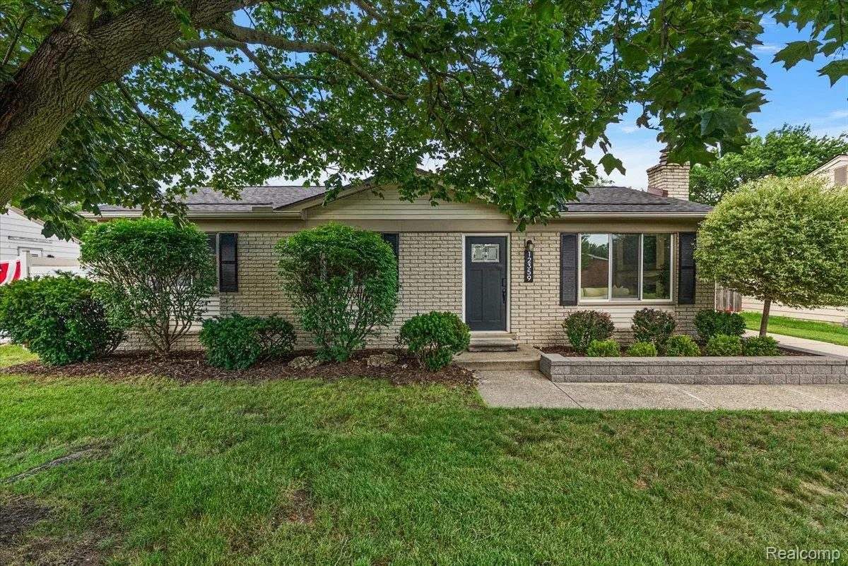 12359 Canal Road, Sterling Heights, MI 48313 - #1