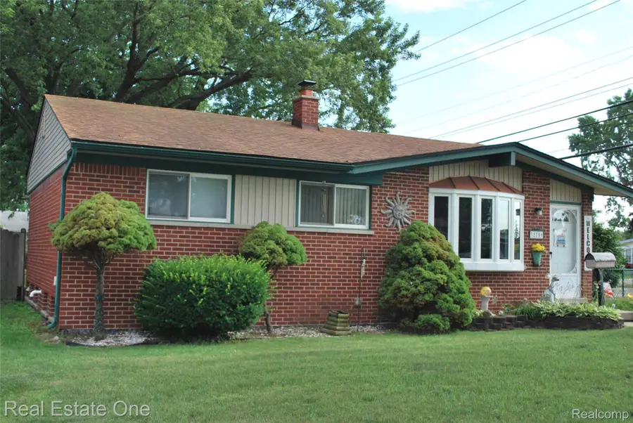 32759 Birchwood Street, Westland, MI 48186 - #2