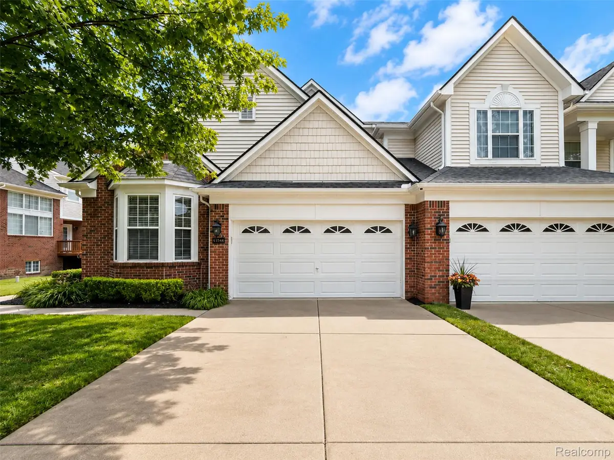 41544 Oconnor Lane, Novi, MI 48377 - #1