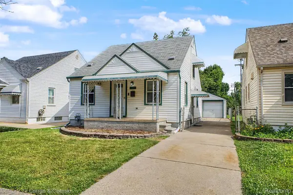 21032 Carlysle Street, Dearborn, MI 48124