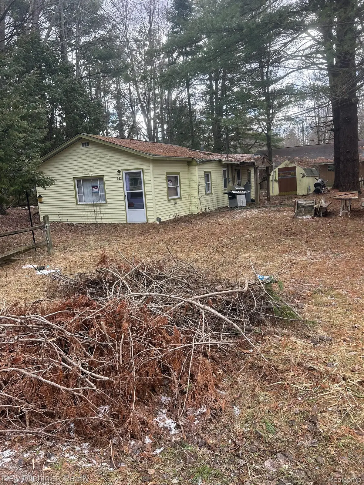 282 Hickory Street, Gladwin, MI 48624 - #1