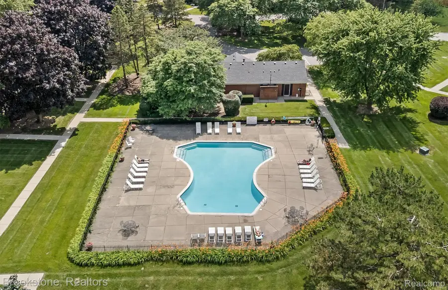 775 E Fox Hills Drive, Bloomfield, MI 48304 - #3