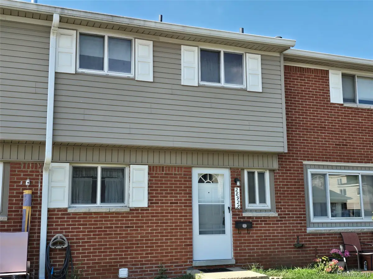 28928 Manchester Street, Westland, MI 48185 - #1