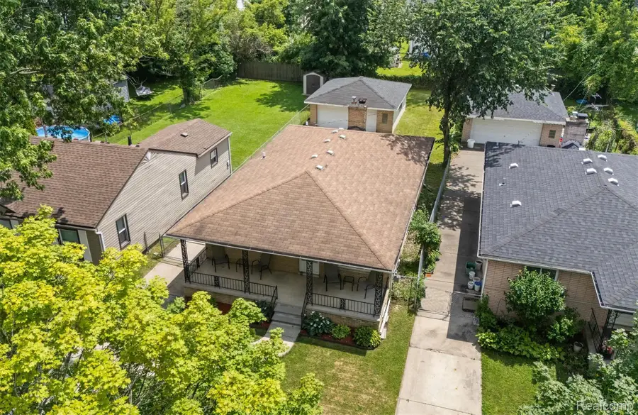 29599 Balmoral Street, Garden City, MI 48135 - #3