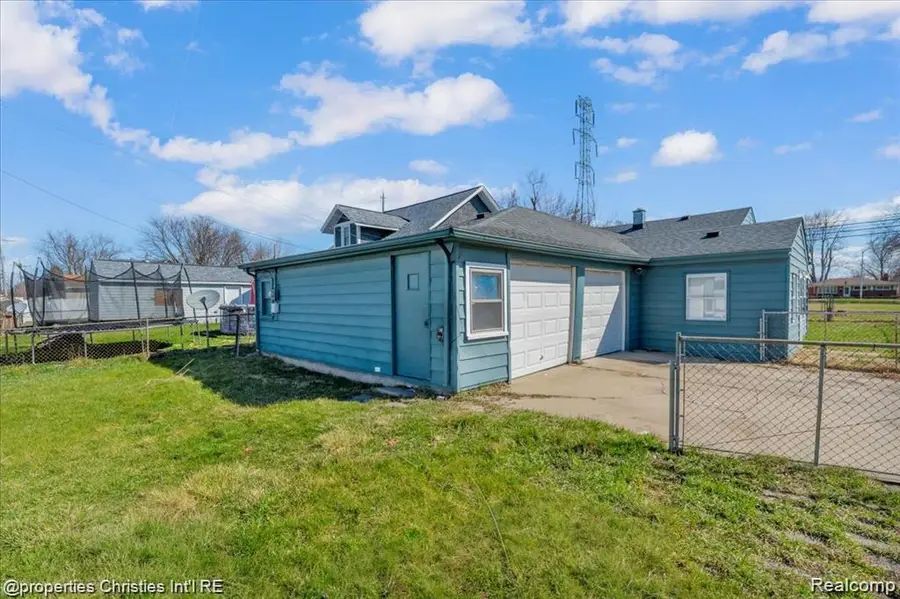 7952 Robert Street, Taylor, MI 48180 - #2