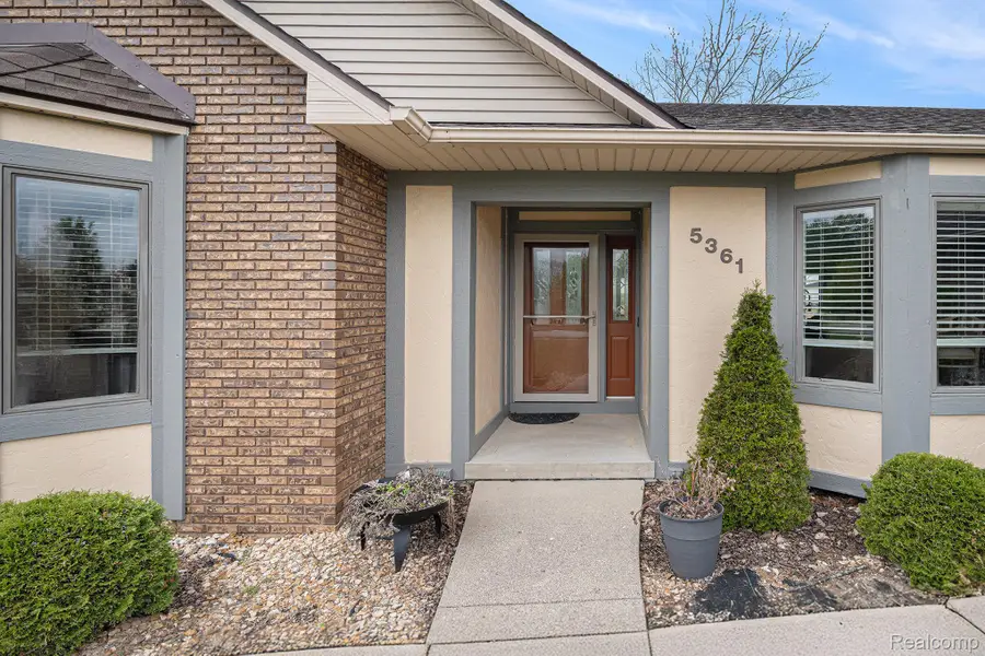 5361 Lin Hill Drive, Mundy, MI 48473 - #2