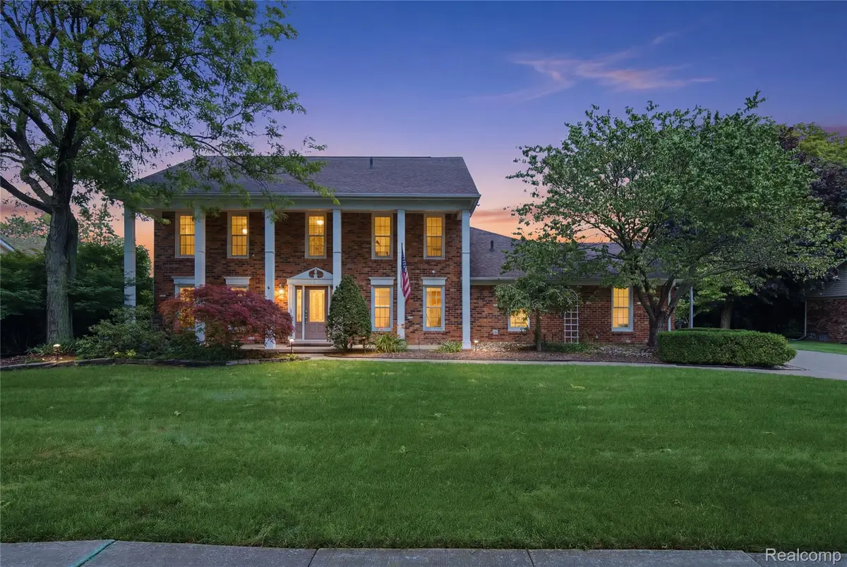 46884 Ben Franklin Drive, Utica, MI 48315 - #1
