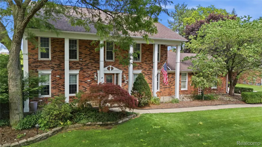 46884 Ben Franklin Drive, Utica, MI 48315 - #3