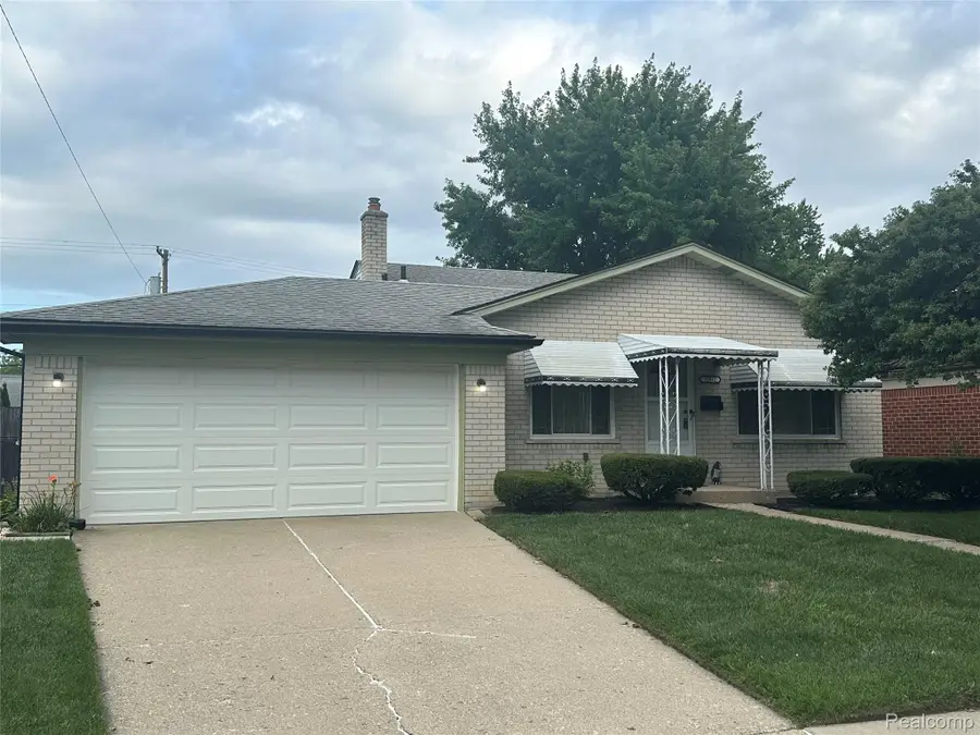 32812 Columbus Drive, Warren, MI 48088 - #2