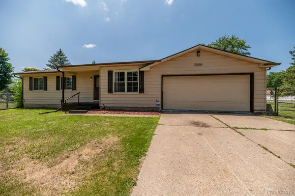 3276 Hammerberg Road, Flint, MI 48507