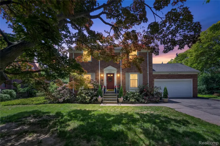 18577 San Jose Boulevard, Lathrup Village, MI 48076 - #3