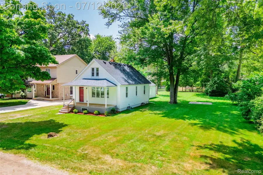 25450 6th Street, Grosse Ile, MI 48138 - #3
