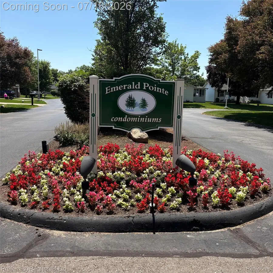 38537 Chestnut Lane, Westland, MI 48185 - #3